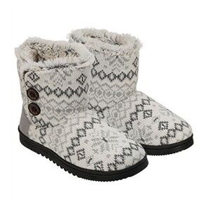 Dearfoams Womens Memory Foam Sweater Knit Bootie Slippers Grey Snowflake Medium